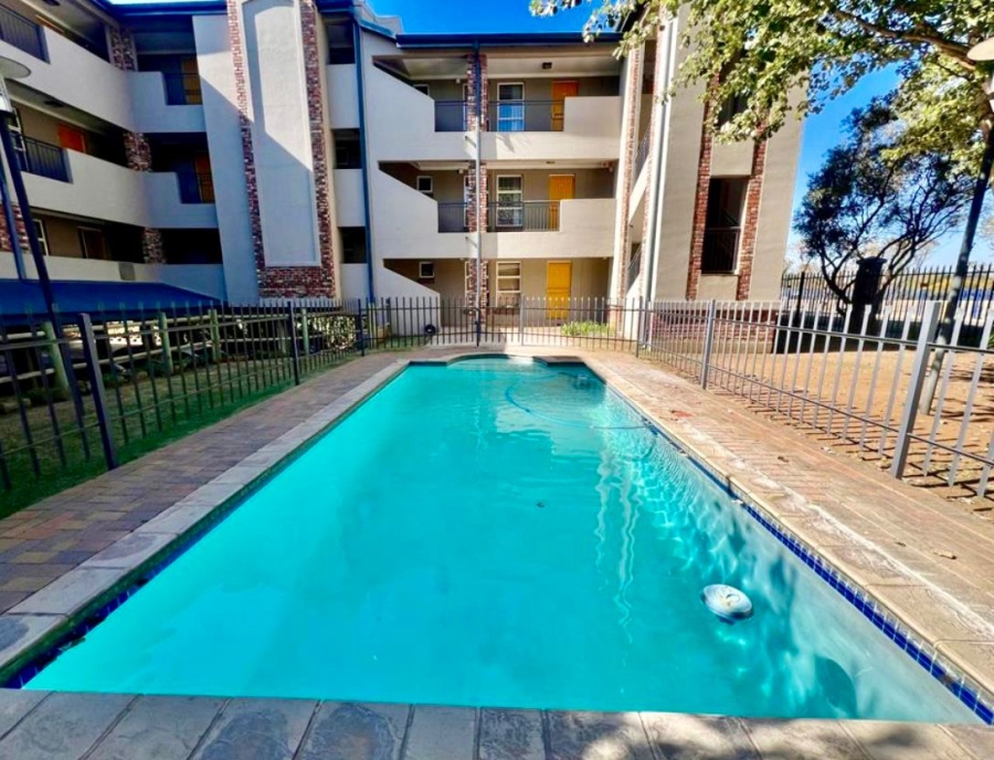 2 Bedroom Property for Sale in Van Der Hoff Park North West